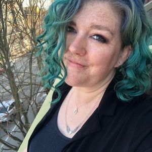 Meet your Posher, Libby